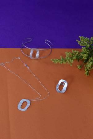 Bracelete Escovado Vazado - Lado L